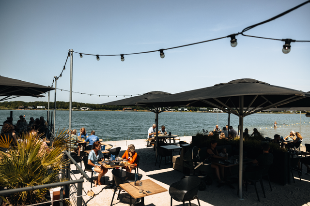 terras aan het water brabant